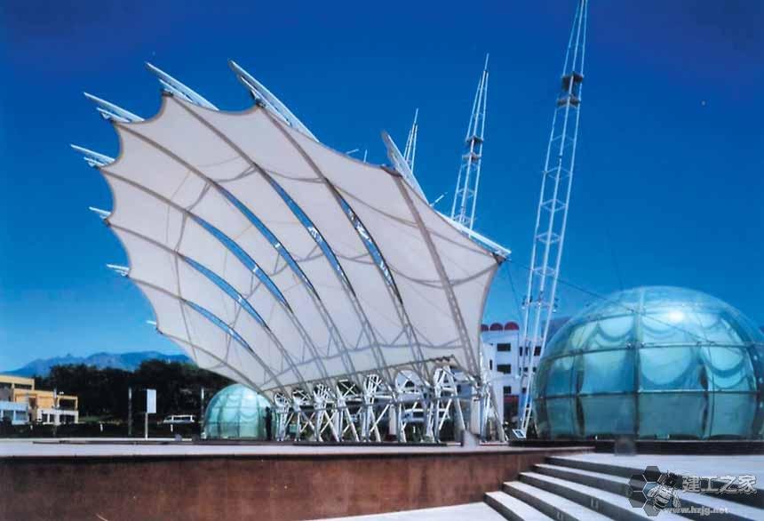 绥芬河车棚膜结构网架